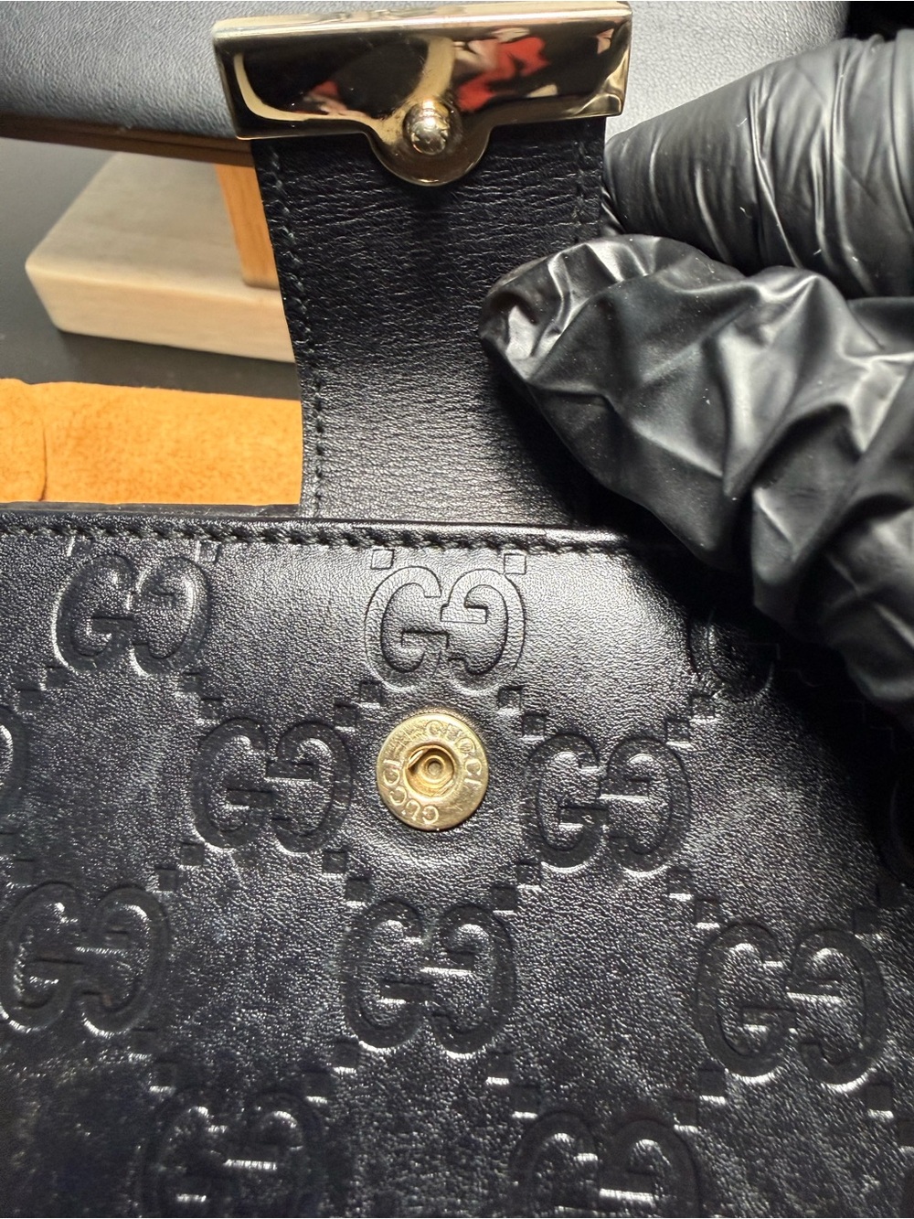 Gucci Black GG Guccissima Leather Long Wallet Flap Strap - Picture 9 of 16